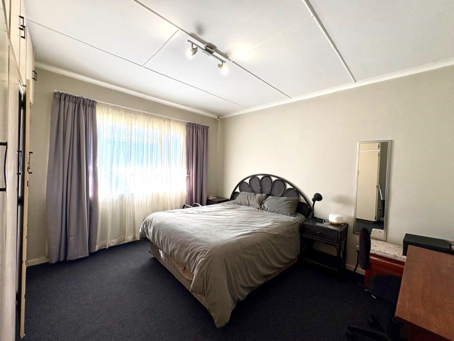 4 Bedroom Property for Sale in Gonubie Eastern Cape
